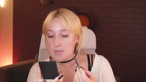 Cin Bellamy online show from September 15, 4:41 pm