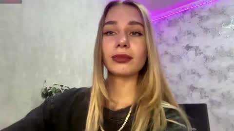 Lexa online show from June 5, 6:19 am