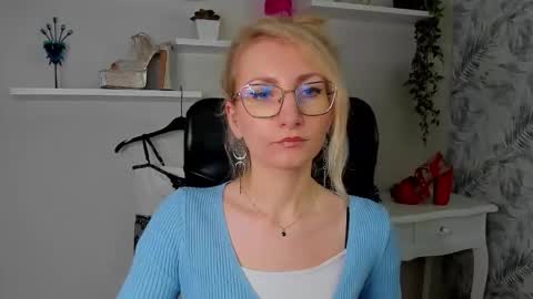 Cinderella online show from March 30, 5:29 am