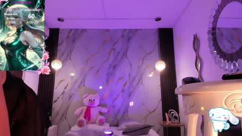 cinnamon_sue online show from May 15, 9:33 pm