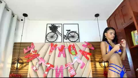 Snapshot of cinthiabaker chatting on September 23, 12:10 pm cinthiabaker online show from September 23, 12:10 pm