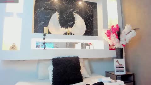 Cinthya  online show from September 12, 12:29 pm