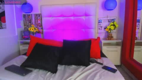 cinthya_walker1 online show from May 5, 3:29 pm
