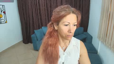Snapshot of cintiagreyx chatting on February 24, 11:32 am CINTIA online show from February 24, 11:32 am