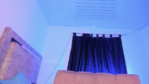 cj_davis1 online show from February 16, 4:10 am