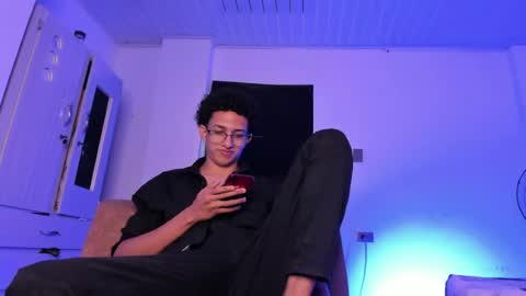 cj_davis1 online show from March 31, 4:02 am