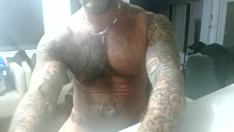 SoFLoBiHungDude online show from December 7, 10:17 am