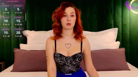 Claire online show from December 5, 2:59 pm