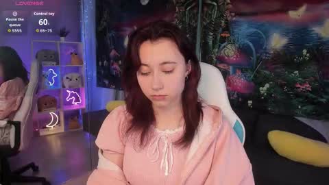 clarabenson online show from October 25, 6:30 pm