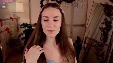 Claire online show from January 8, 1:50 pm