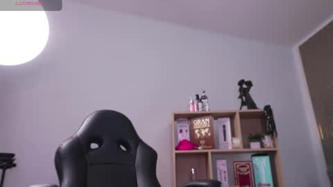 Cleo Adams online show from February 11, 5:00 am