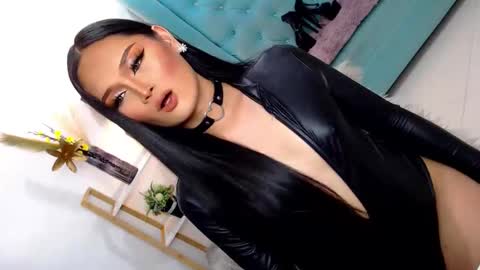 Cleo online show from November 20, 1:37 am