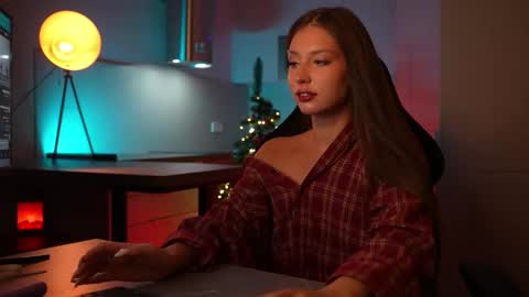 Cleo online show from December 18, 7:36 am