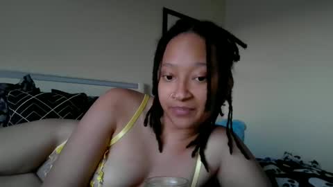 Snapshot of clioenchants chatting on January 16, 11:59 pm High Queen Clio online show from January 16, 11:59 pm