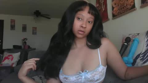 Snapshot of clioenchants chatting on March 10, 11:16 pm High Queen Clio online show from March 10, 11:16 pm