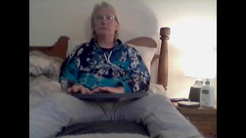 clitboy658752 online show from March 19, 6:24 pm