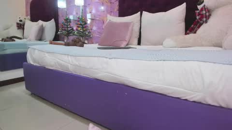 Cloe 555 online show from December 18, 11:00 pm