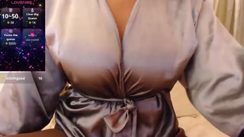 Snapshot of cloe_doll chatting on September 13, 11:34 am CLOE online show from September 13, 11:34 am