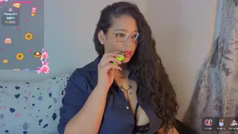 Cloe Bunny online show from July 6, 1:57 am
