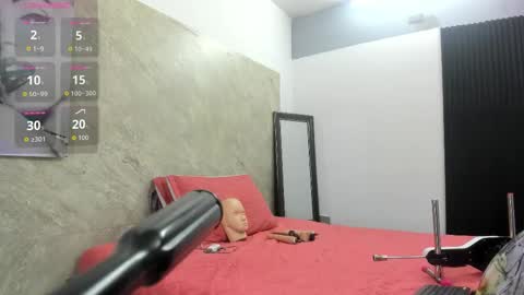 CLOE online show from December 15, 11:50 am