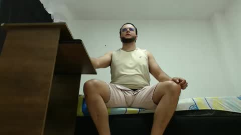 cloudsfunxxx online show from May 9, 2:34 pm