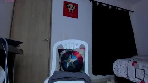 Snapshot of cloudy_pigdude chatting on October 26, 5:41 am CRISTIAN online show from October 26, 5:41 am