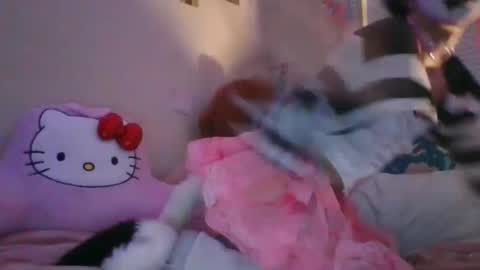 clownbambi online show from February 5, 4:16 am