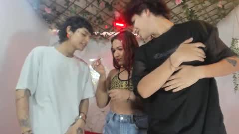 club_latinboys online show from April 18, 7:18 pm