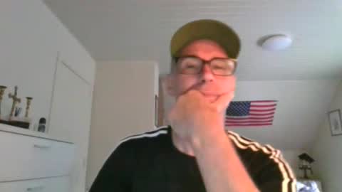 Snapshot of cobra009 chatting on September 11, 12:39 pm cobra online show from September 11, 12:39 pm