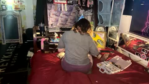 COCK N CREAMZ  WET DREAMZ online show from January 23, 8:25 am