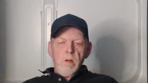 cockreadynow4u online show from October 18, 6:06 am