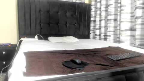 coco_leila online show from February 18, 3:31 am