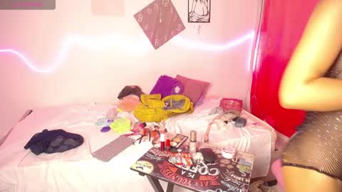Snapshot of coffe_eyes chatting on September 21, 6:28 am coffe_eyes online show from September 21, 6:28 am