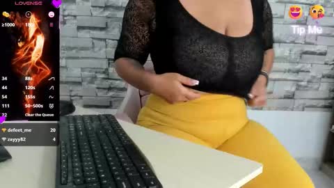 Snapshot of coffee_hot chatting on September 29, 1:15 am laurita online show from September 29, 1:15 am
