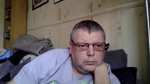 Col Davo44 online show from March 22, 9:46 am