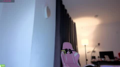 Colette PVT OPEN online show from April 7, 5:53 am