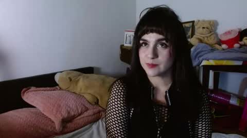 Collette online show from May 23, 5:14 am