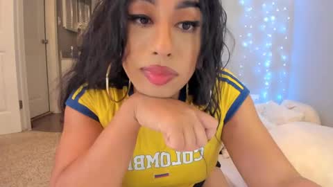    ........ Instagram  Lorysexys online show from February 15, 8:11 pm