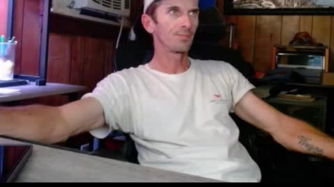Snapshot of comic_king27 chatting on October 9, 11:10 pm Nelson or ComicKing and sometime Peachy143 online show from October 9, 11:10 pm