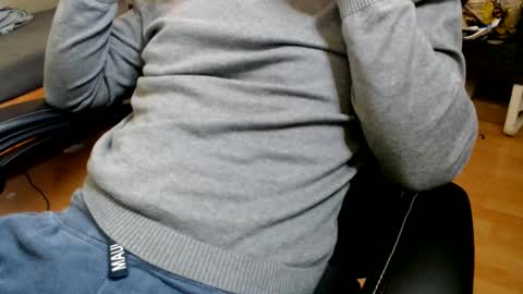 Snapshot of commanderchip chatting on March 3, 3:00 pm commanderchip online show from March 3, 3:00 pm