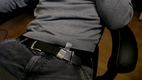 Snapshot of commanderchip chatting on January 20, 3:39 pm commanderchip online show from January 20, 3:39 pm