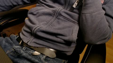 Snapshot of commanderchip chatting on January 17, 3:32 pm commanderchip online show from January 17, 3:32 pm