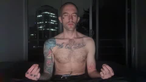 confuzenbro online show from April 27, 5:38 am