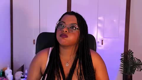 Snapshot of conielaurenth chatting on September 21, 7:45 am conielaurenth online show from September 21, 7:45 am