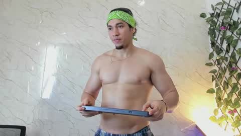 Connor online show from March 3, 7:10 pm