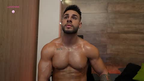 connor_h1 online show from April 6, 12:19 am