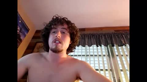 connorcumss online show from February 4, 8:35 pm