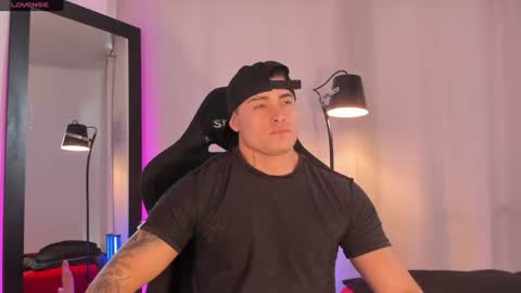 Connor Smith online show from June 25, 2:33 pm