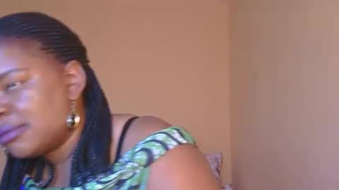 Snapshot of conny685249 chatting on October 7, 1:29 pm conny online show from October 7, 1:29 pm