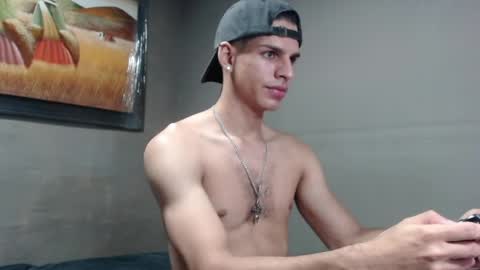 conradgrayson78 leonandresough online show from April 2, 9:11 pm